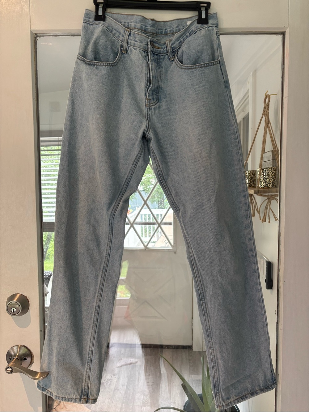 Brandy Melville Light Blue High-Rise Straight Jeans